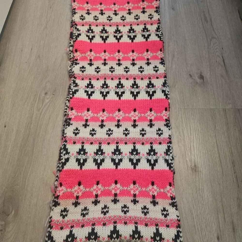 Girls Children’s Place Reversible Infinity Scarf Pink Black Knit